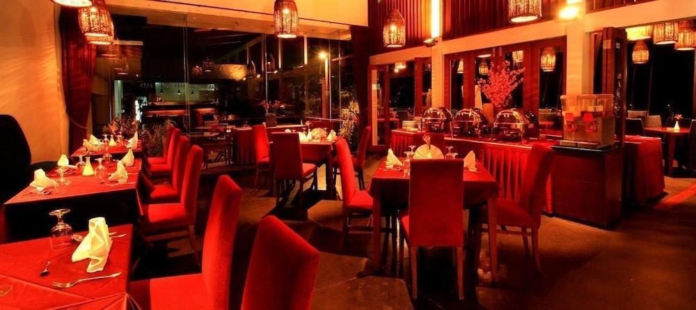 Puri Setiabudhi Bandung Exterior foto