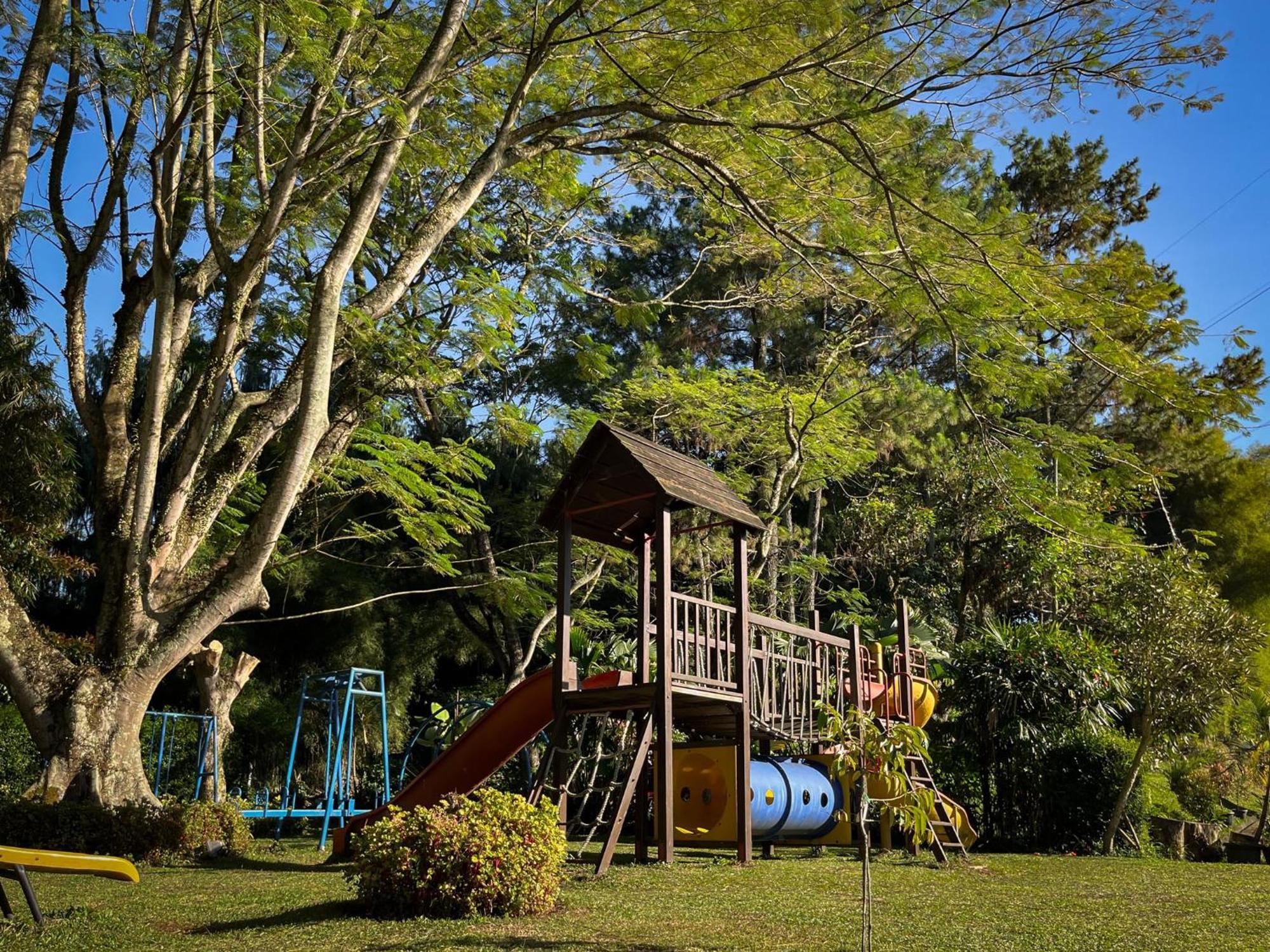 Puri Setiabudhi Bandung Exterior foto